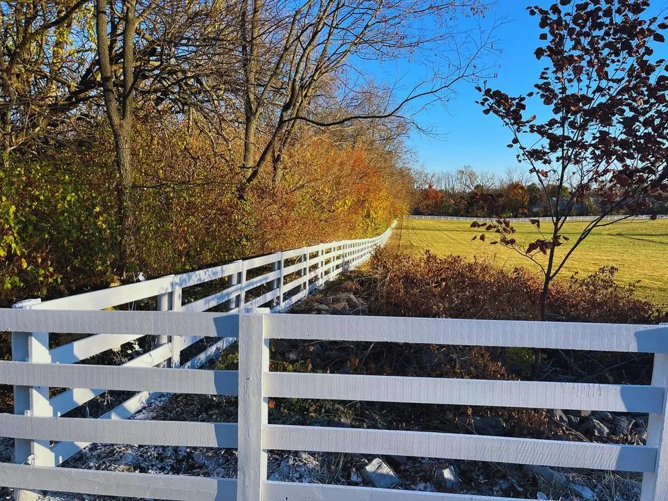 Enamel Pro White Fence & Barn